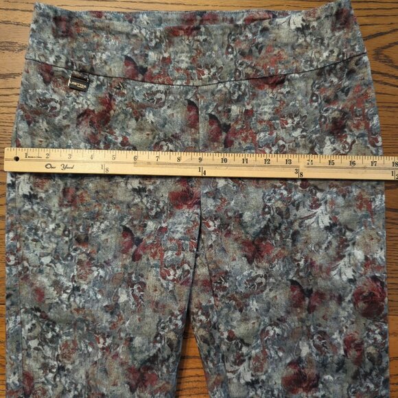 Lisette pull on grayish green burgundy modern art print slim ankle pants size 10 - Picture 11 of 13